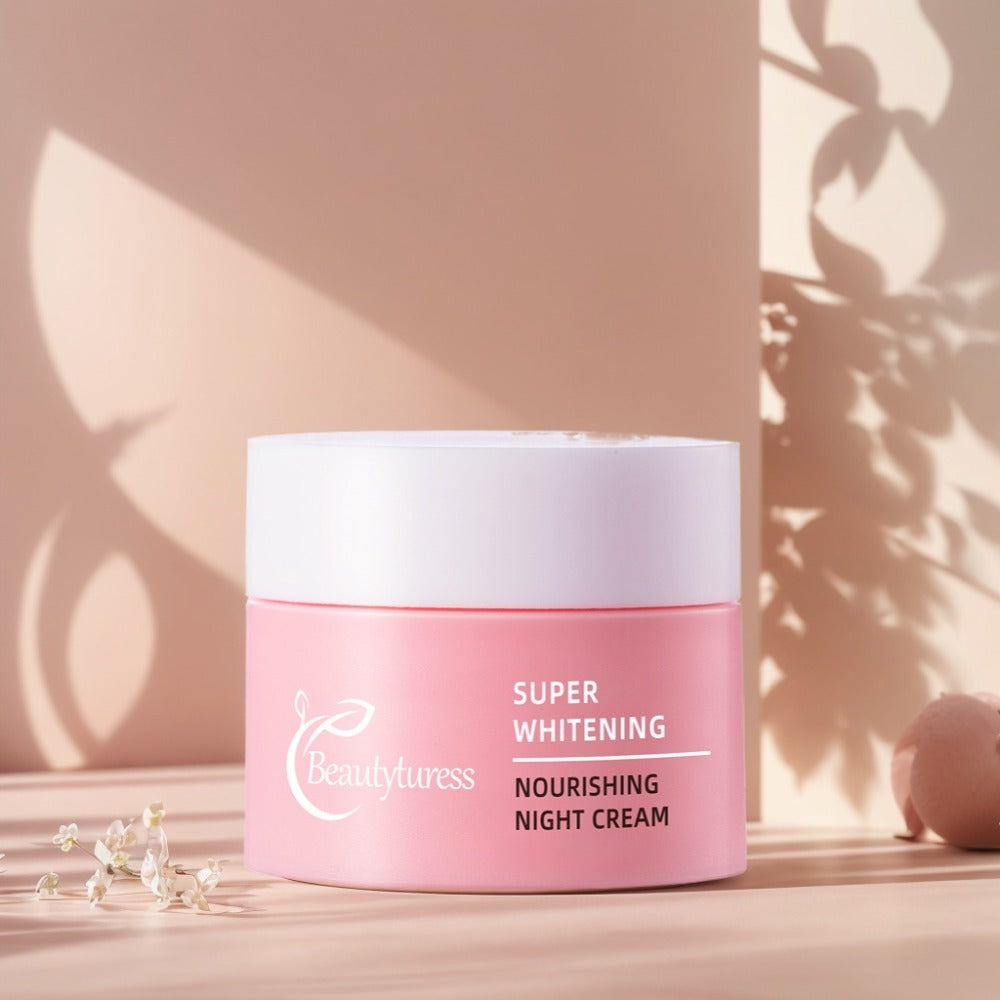 A Travel Must-have, A Whitening And Moisturizing Set Of 5 Pieces