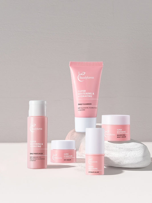 A Travel Must-have, A Whitening And Moisturizing Set Of 5 Pieces